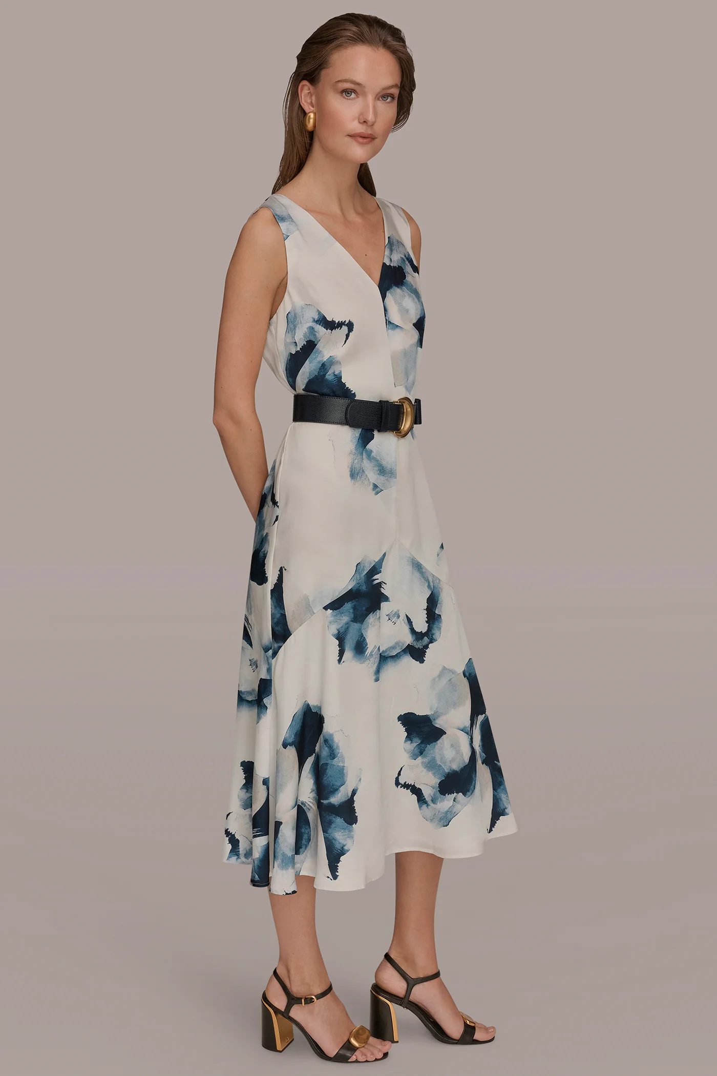 V-NECK FLORAL DRESS - VXVOV
