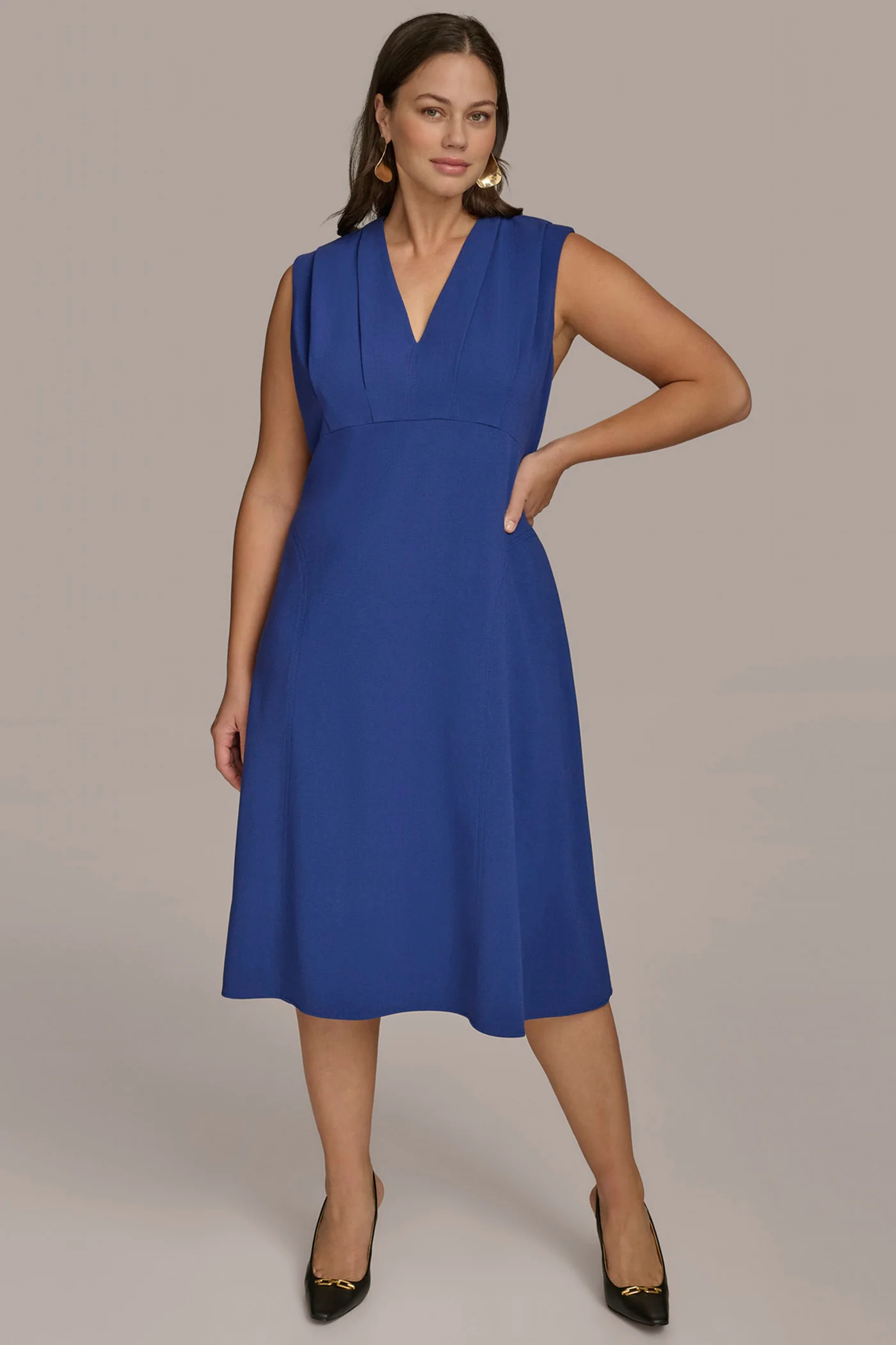 PLUS SIZE SLEEVELESS V-NECK MIDI DRESS - VXVOV