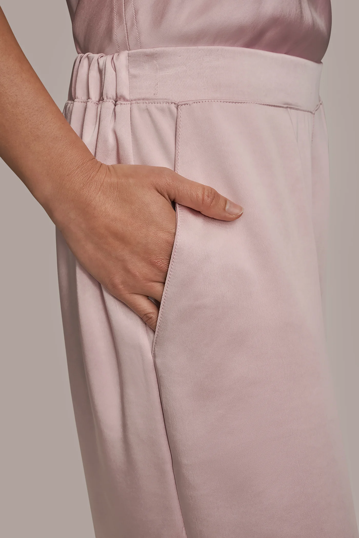 SATIN MID-RISE WIDE-LEG ANKLE PANT - VXVOV