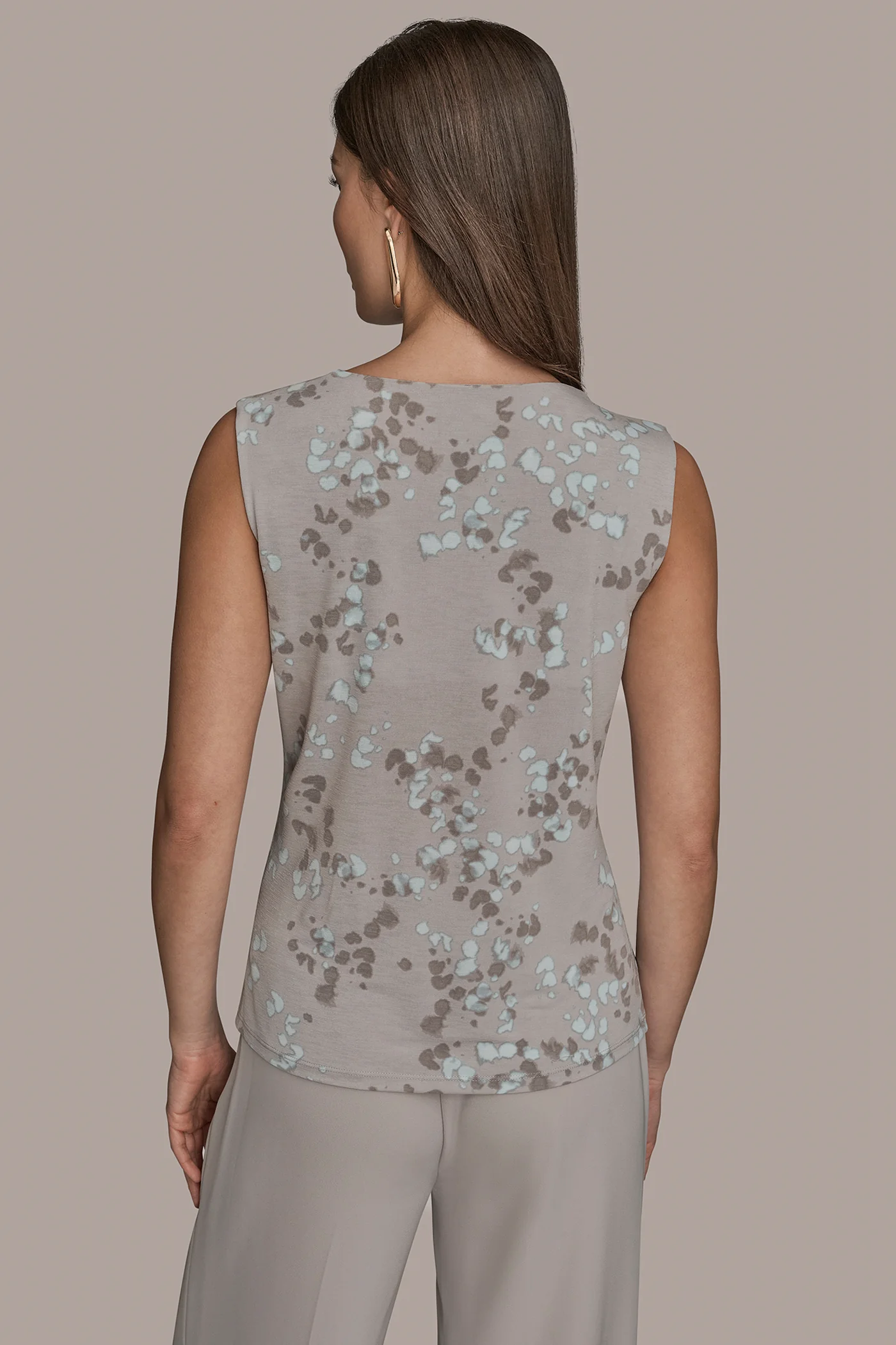 PRINTED SLEEVELESS COWL-NECK WRAP TOP - VXVOV